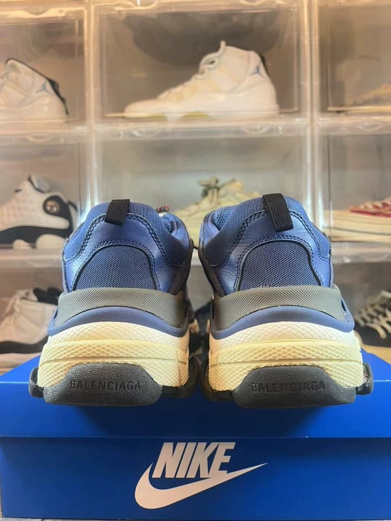 Balenciaga Balenciaga Triple S Sneakers in Misty Blue Size US 10 / EU 43 - 5 Thumbnail