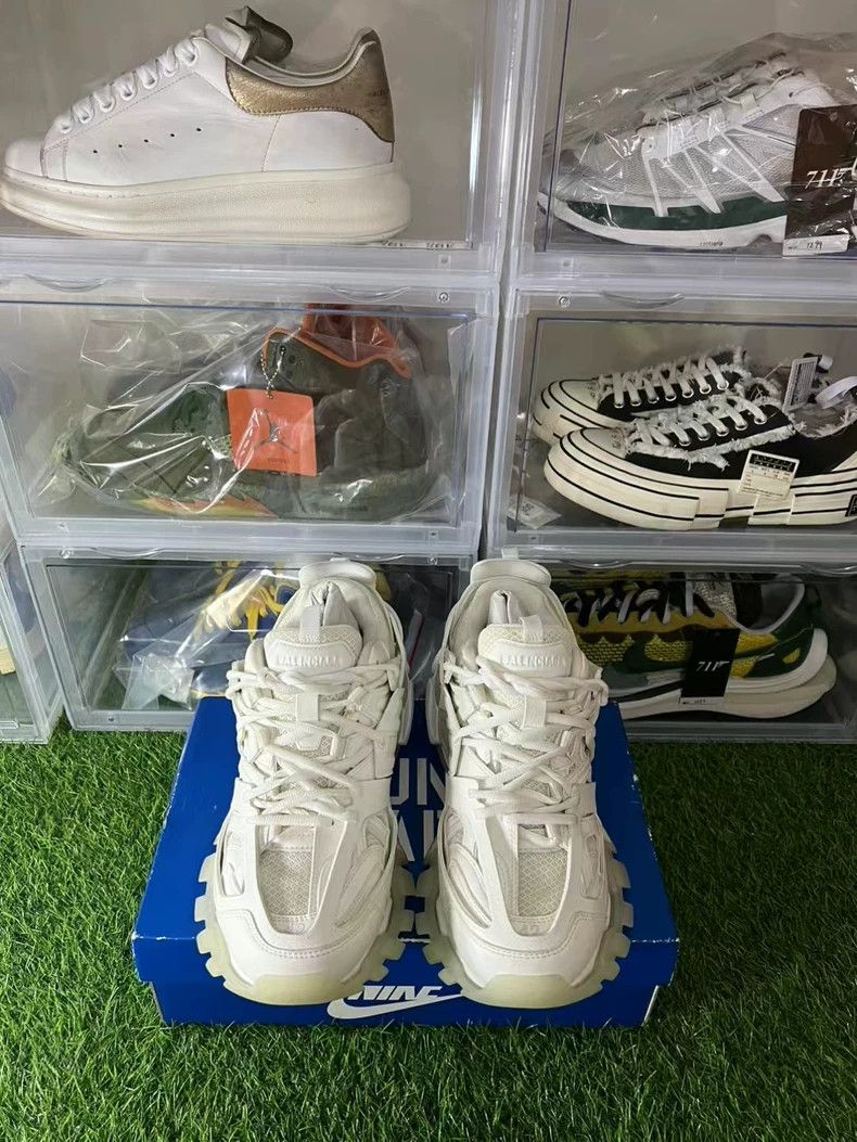 Balenciaga Balenciaga Track Sneakers in Glow White Size US 9 / EU 42 - 5 Thumbnail