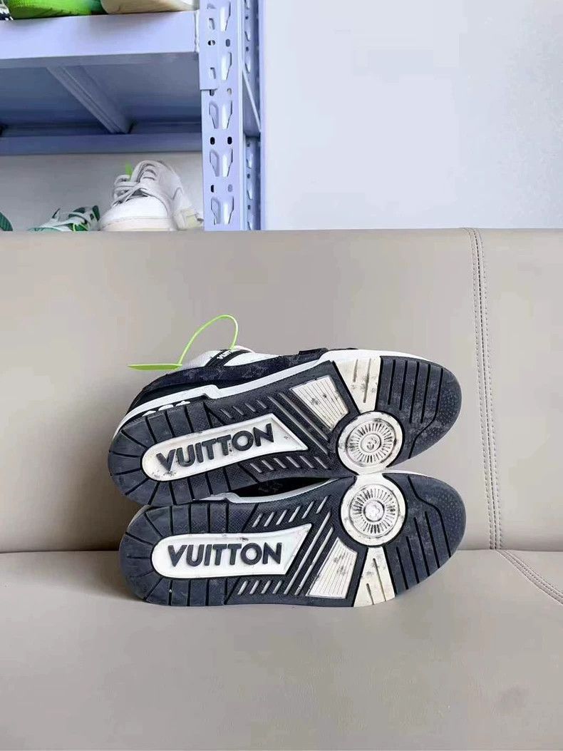 Louis Vuitton Louis Vuitton LV Trainer Black and White Sneakers Size US 10 / EU 43 - 7 Thumbnail