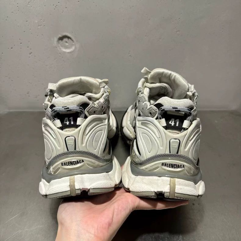 Balenciaga Balenciaga Runner Distressed Gray Black Sneakers Size US 10.5 / EU 43-44 - 6 Thumbnail