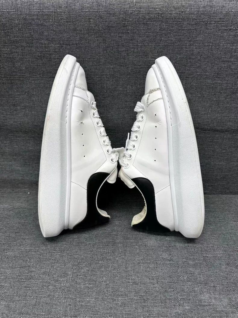 Alexander McQueen Alexander McQueen Black and White Sneakers Size US 10.5 / EU 43-44 - 3 Thumbnail