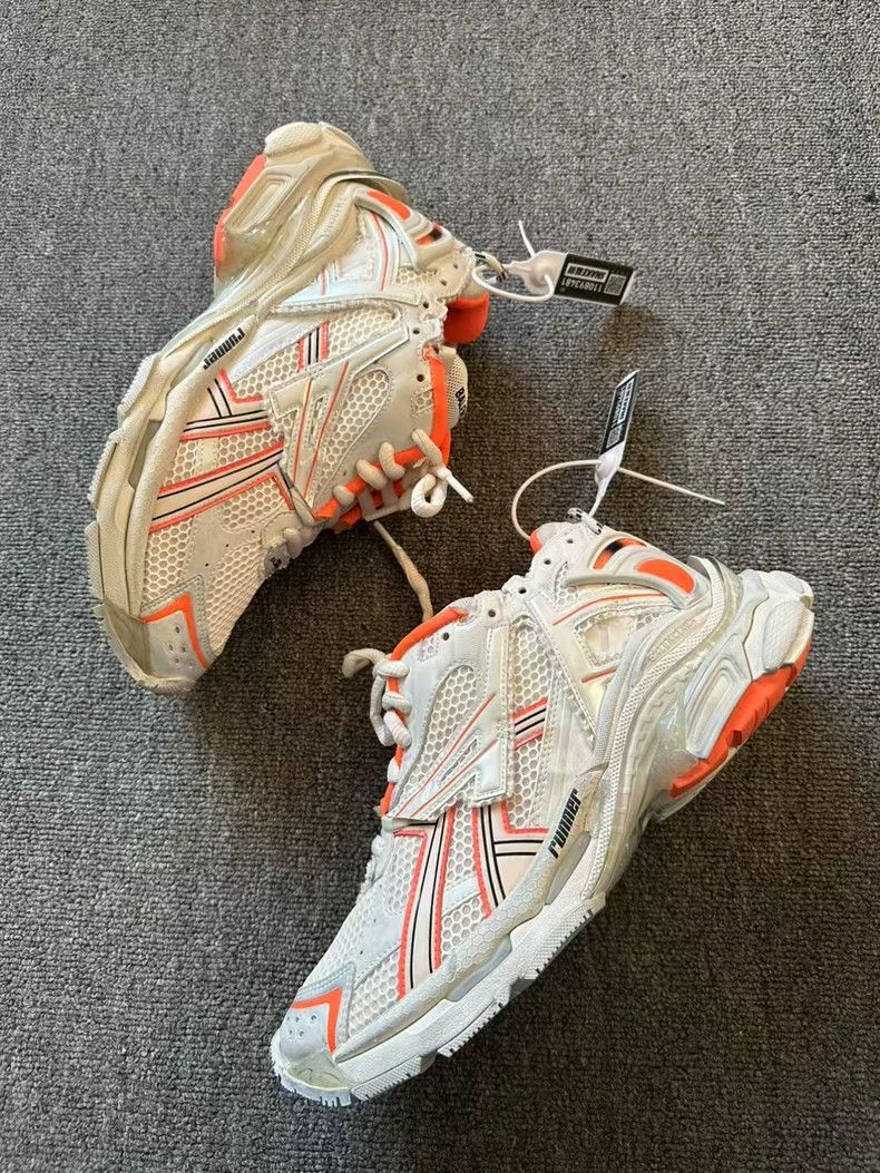 Balenciaga Balenciaga Runner Shoes with Orange Accents Size US 10 / EU 43 - 3 Thumbnail