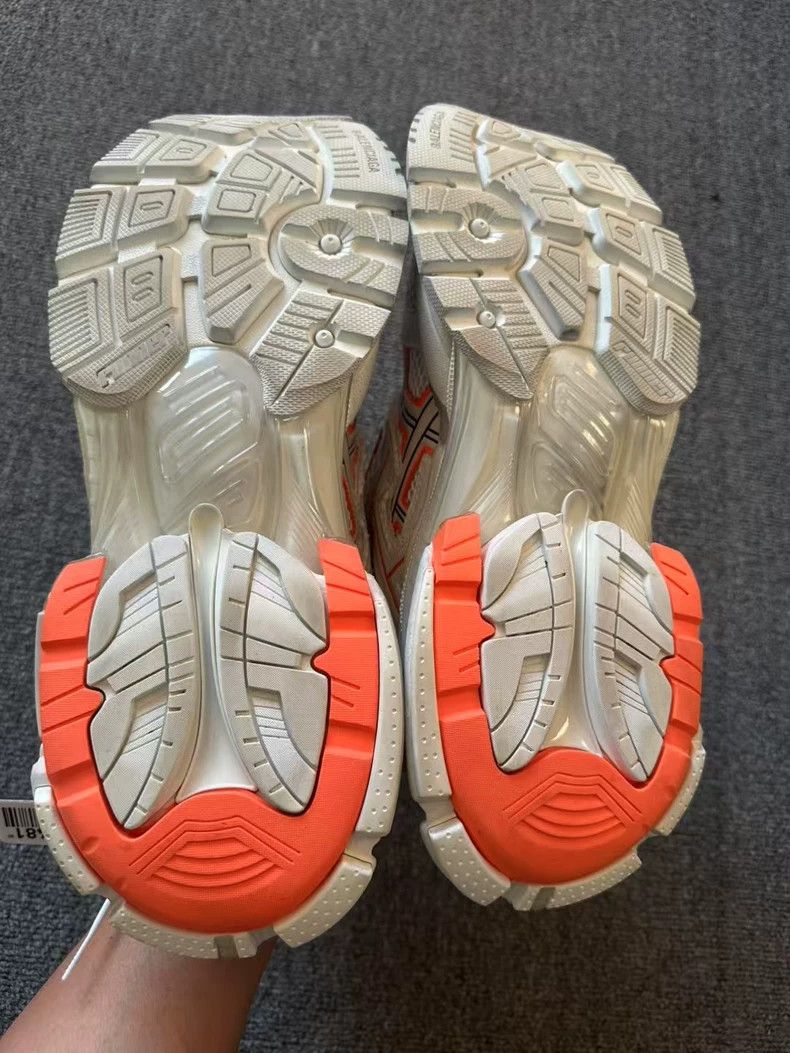Balenciaga Balenciaga Runner Shoes with Orange Accents Size US 10 / EU 43 - 5 Thumbnail