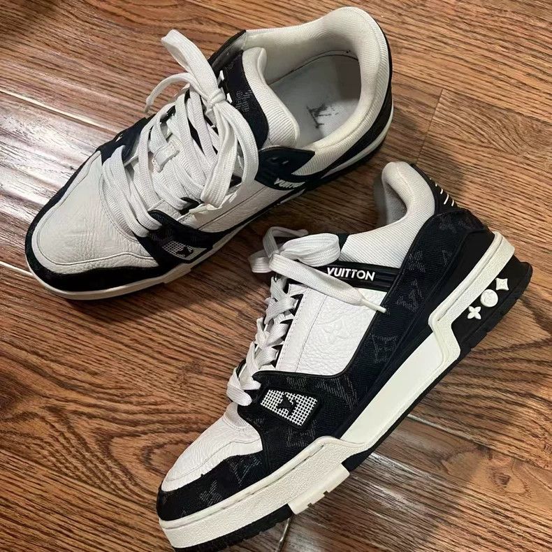 Louis Vuitton Louis Vuitton Panda Trainer Sneakers Size 8 Size US 8 / EU 41 - 2 Thumbnail