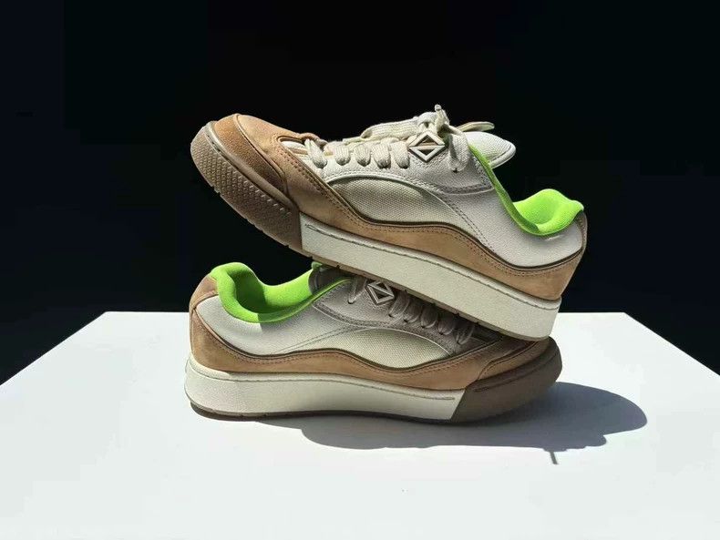 Dior Travis Scott x DIOR Collaboration Sneakers for Men Size US 11 / EU 44 - 2 Thumbnail