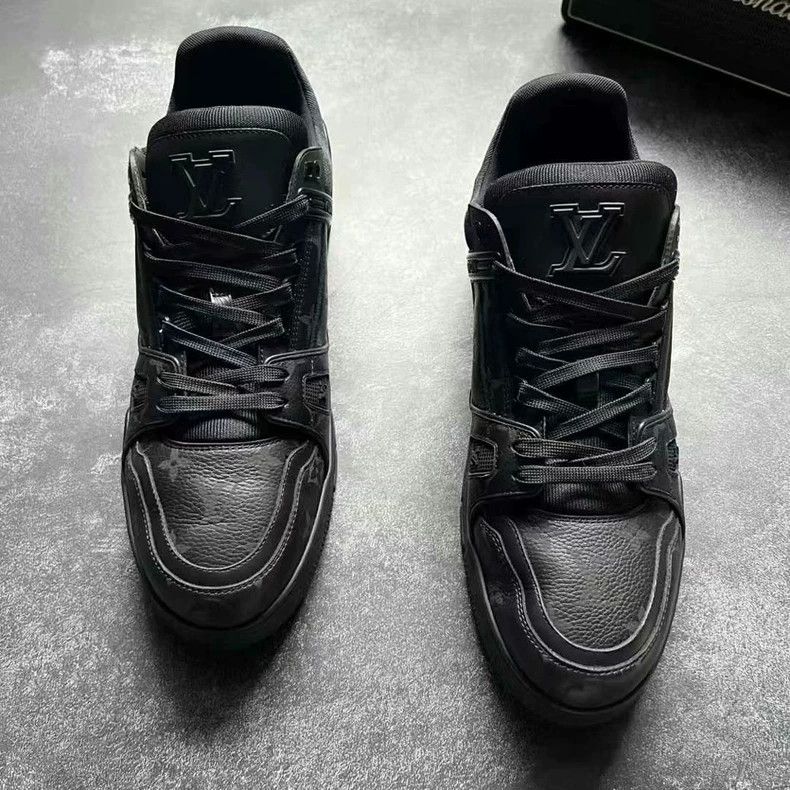 Louis Vuitton Louis Vuitton Trainer Sneakers Black Colorway Size US 11 / EU 44 - 3 Thumbnail