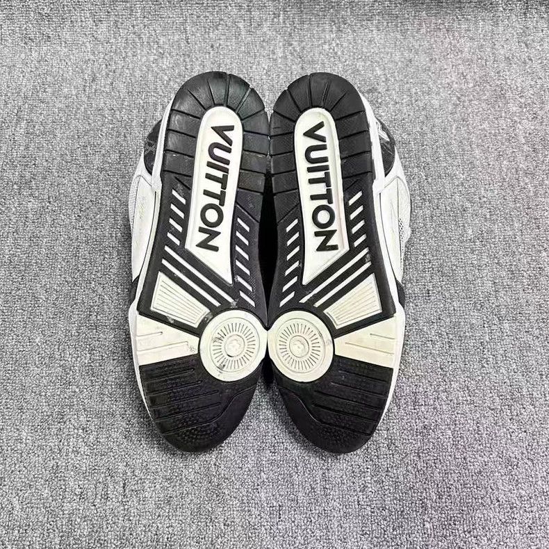 Louis Vuitton Louis Vuitton Black and White Denim Trainers Size US 8 / EU 41 - 7 Thumbnail