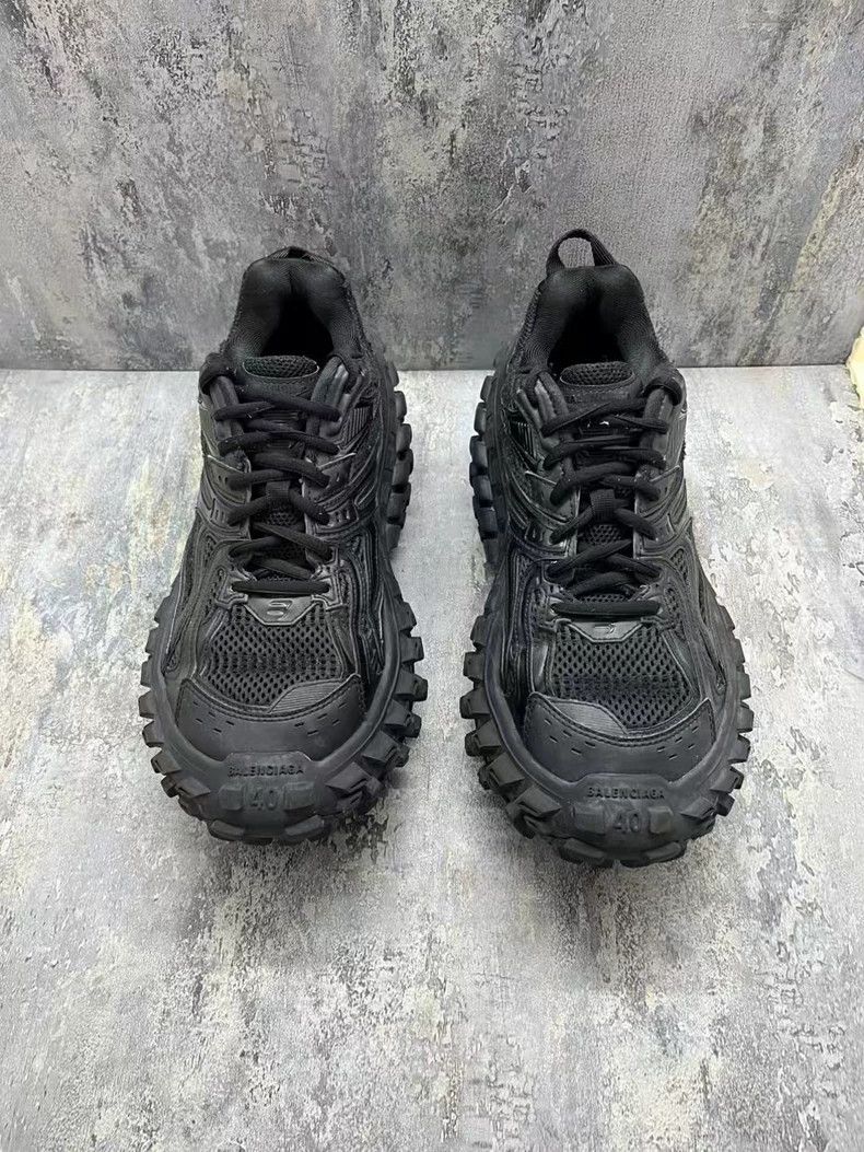 Balenciaga Balenciaga Tire Sneakers Black Size 40 Size US 8 / EU 41 - 2 Thumbnail