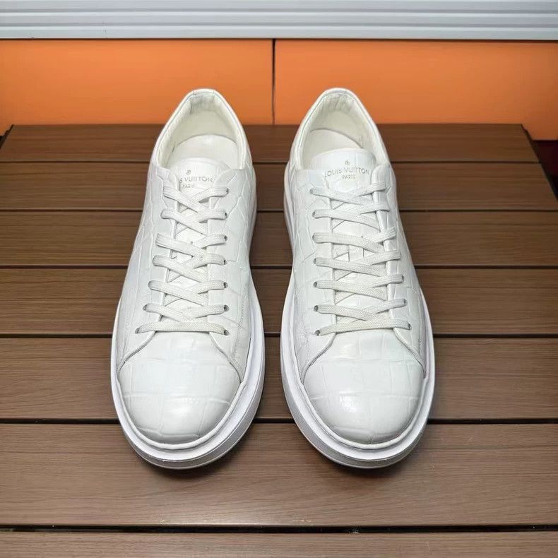 Louis Vuitton LV Crocodile Pattern Casual Sneakers in White Size US 10 / EU 43 - 2 Thumbnail