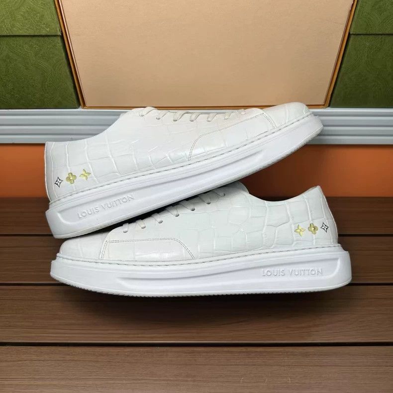 Louis Vuitton LV Crocodile Pattern Casual Sneakers in White Size US 10 / EU 43 - 5 Thumbnail