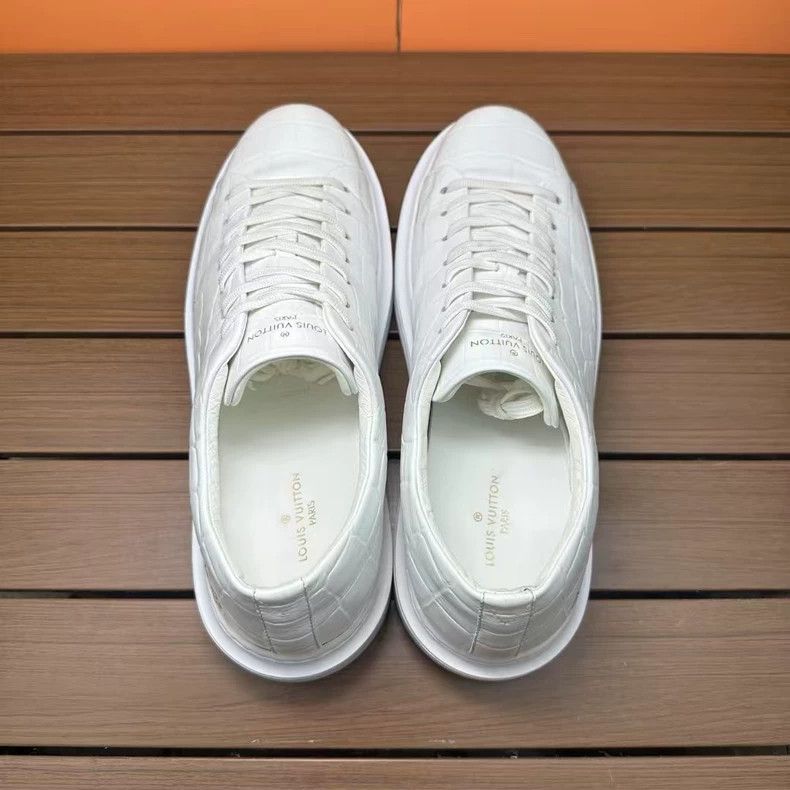 Louis Vuitton LV Crocodile Pattern Casual Sneakers in White Size US 10 / EU 43 - 3 Thumbnail