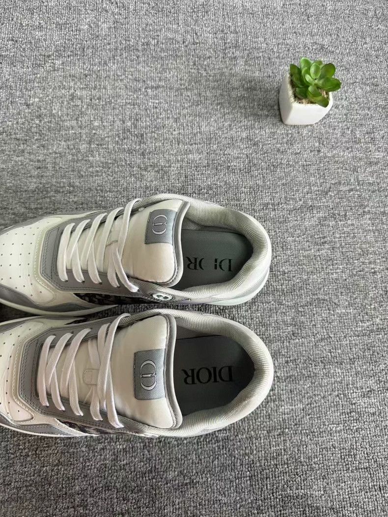 Dior Dior B27 Sneakers in Gray and White Size US 9.5 / EU 42-43 - 2 Thumbnail