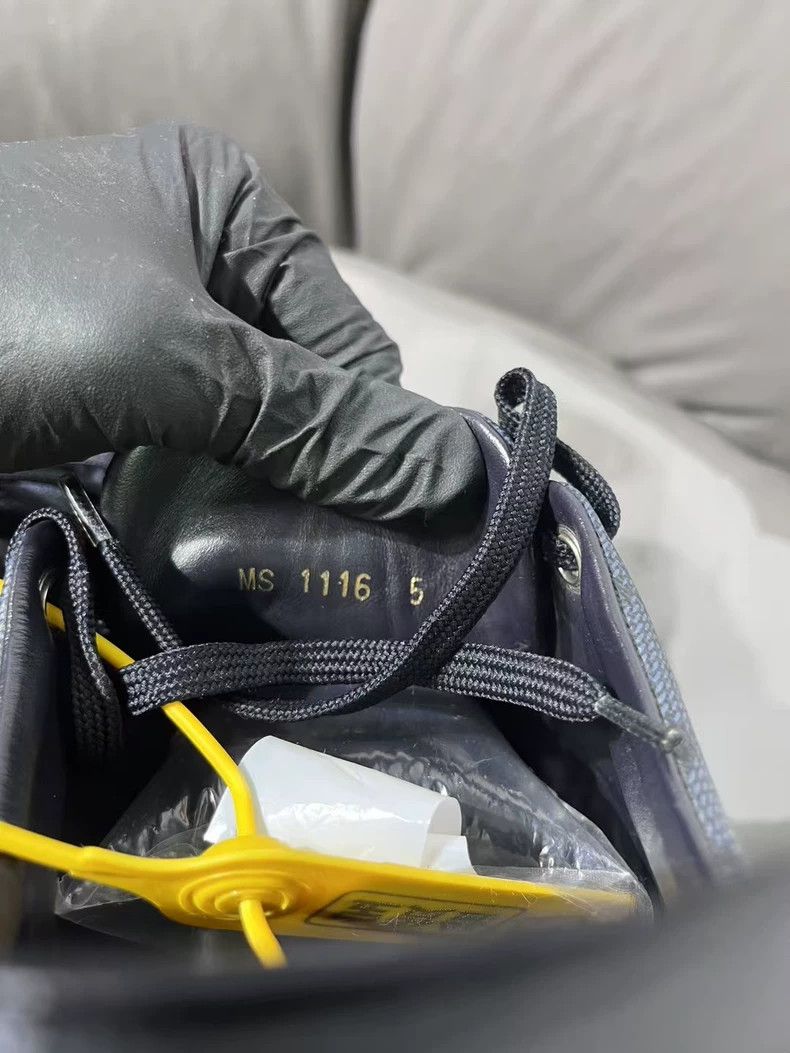 Louis Vuitton Lv Louis Vuitton Black Blue Sneakers 39 Size US 6.5 / EU 39-40 - 5 Thumbnail