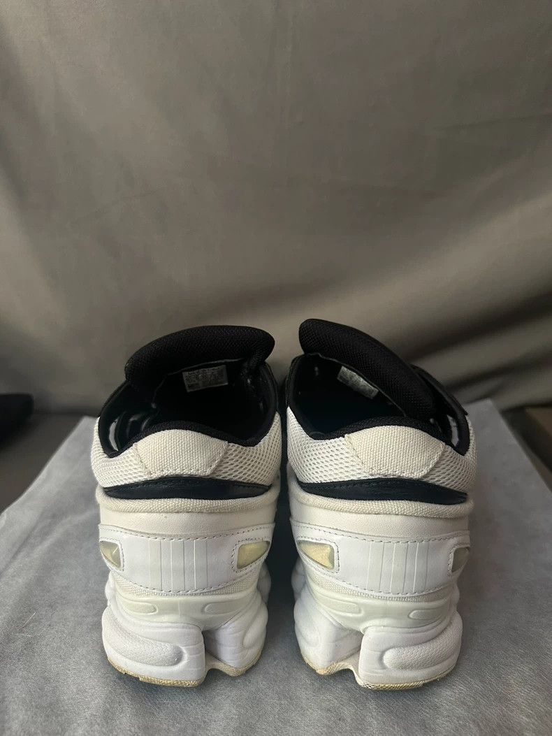 Raf Simons Raf Simons Ozweego Black and White Sneakers Size US 10.5 / EU 43-44 - 4 Thumbnail