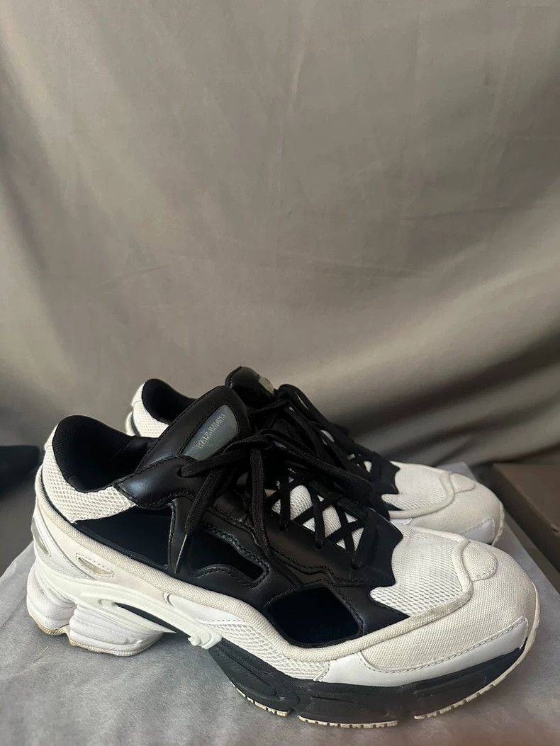 Raf Simons Raf Simons Ozweego Black and White Sneakers Size US 10.5 / EU 43-44 - 3 Thumbnail