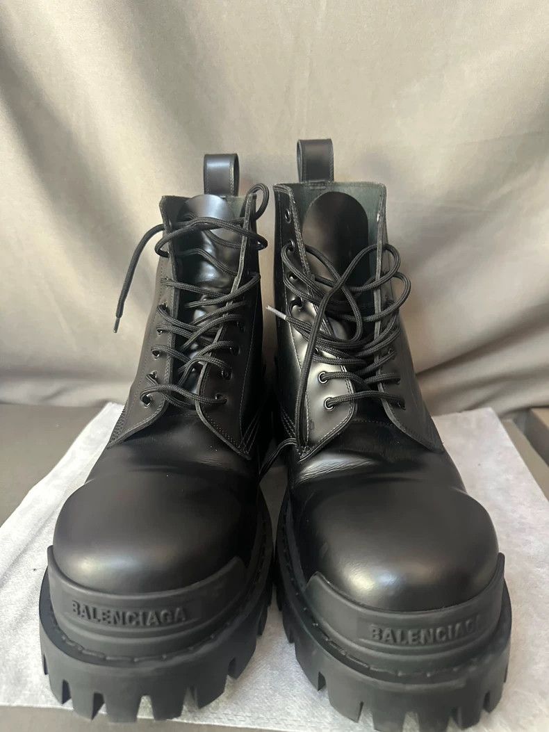 Balenciaga Balenciaga Strike Boots in Black Color Size 44 Size US 10 / EU 43 - 2 Thumbnail