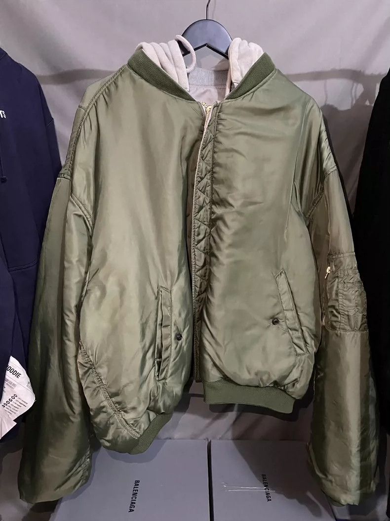 Vetements Vetements Bomber Hooded Cotton Jacket Gray Green Size US XS / EU 42 / 0 - 3 Thumbnail