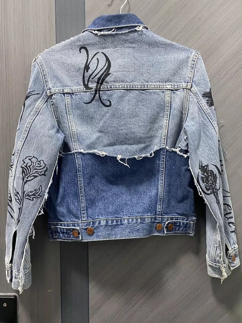 Vetements Unique Denim Jacket with Tattoo-Like Designs Size US XS / EU 42 / 0 - 2 Thumbnail