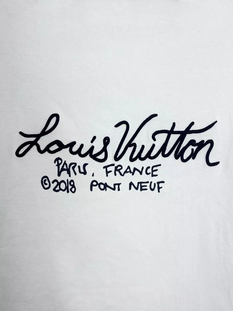 Louis Vuitton Louis Vuitton Short Sleeve T-Shirt for Men Size US S / EU 44-46 / 1 - 8 Thumbnail