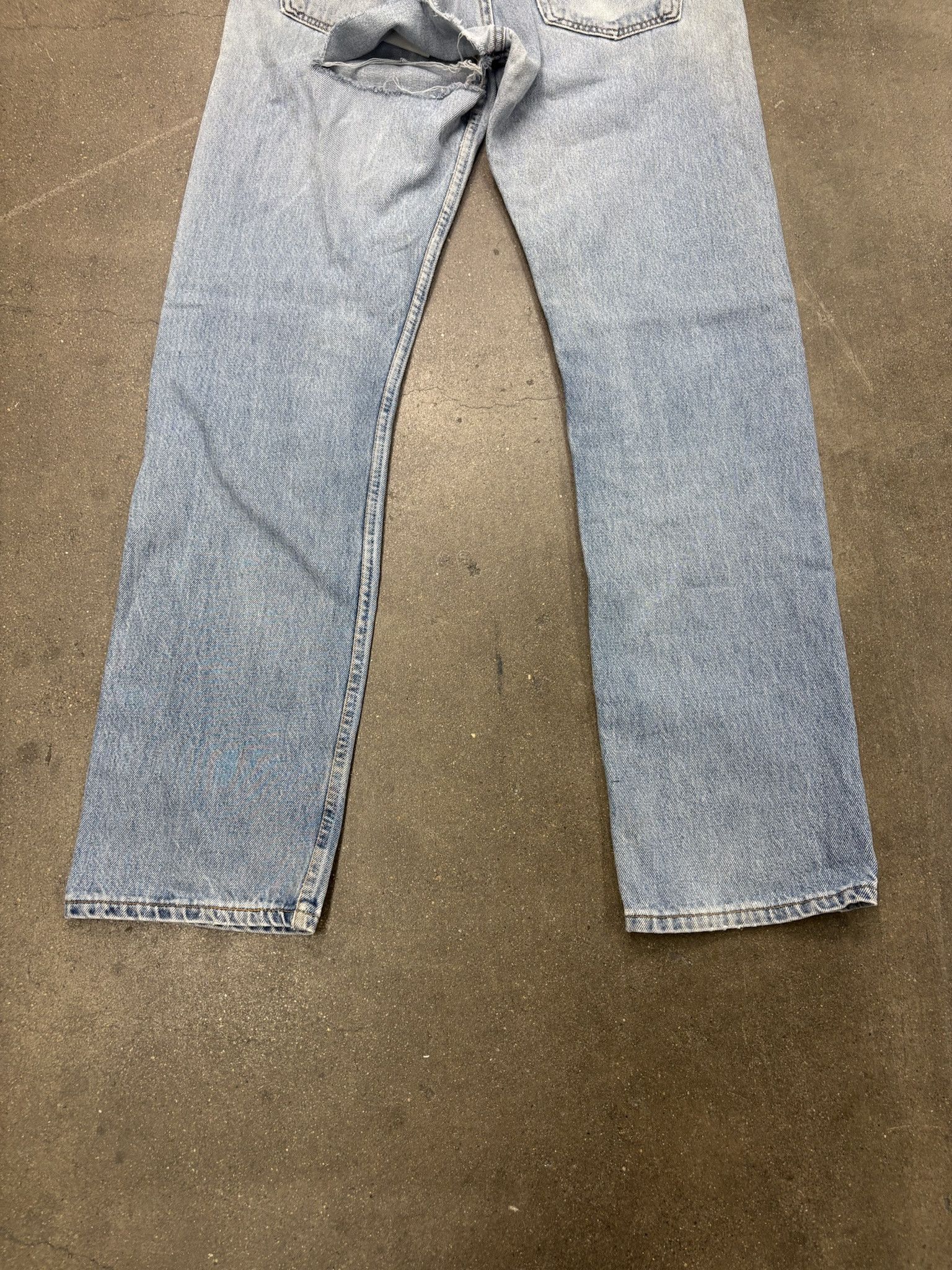 Wrangler Vintage Light Wash Denim Levi's 501 Jeans Size US 31 - 6 Thumbnail