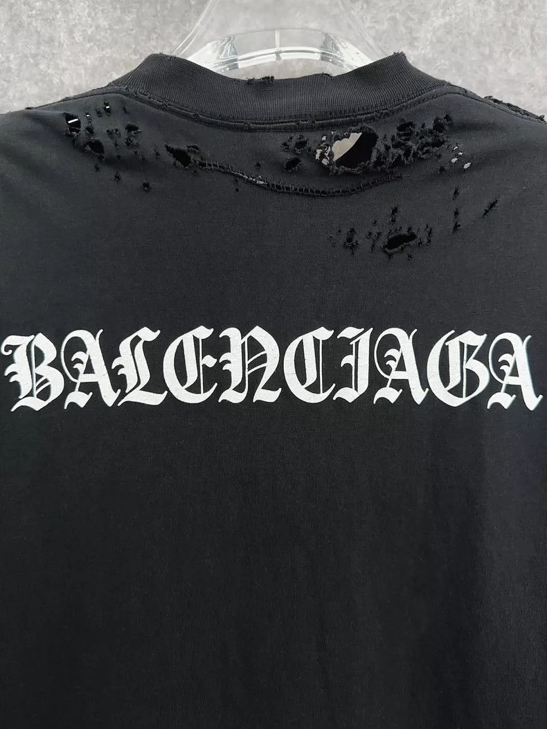 Balenciaga Balenciaga Black Distressed Short Sleeve T-Shirt Size US S / EU 44-46 / 1 - 8 Thumbnail