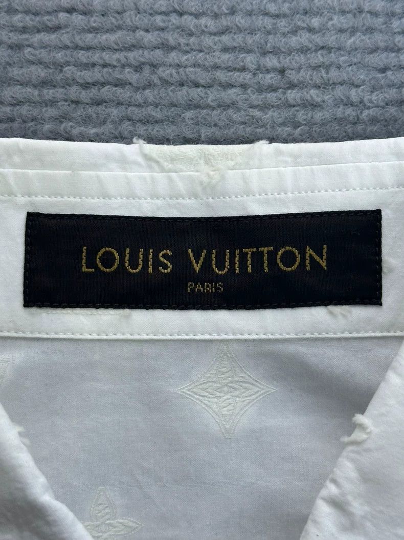 Louis Vuitton Louis Vuitton Long Sleeve Shirt for Men Size US M / EU 48-50 / 2 - 8 Thumbnail