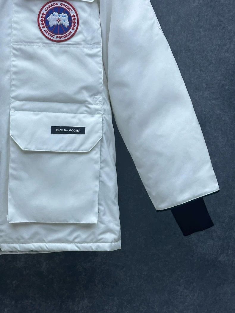 Canada Goose Canada Goose Expedition Waterproof Winter Parka Size US XL / EU 56 / 4 - 3 Thumbnail