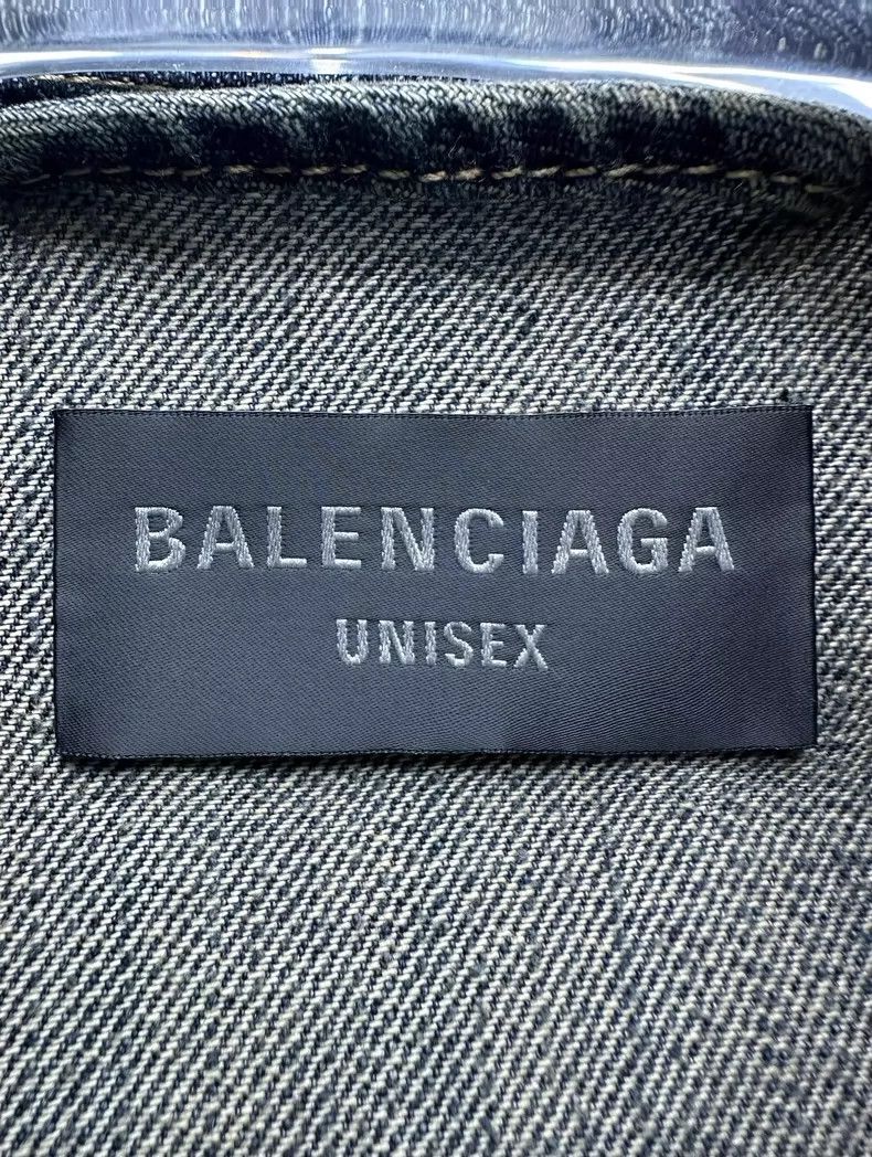 Balenciaga Balenciaga Bitcoin Print Denim Jacket for All Size US XS / EU 42 / 0 - 7 Thumbnail