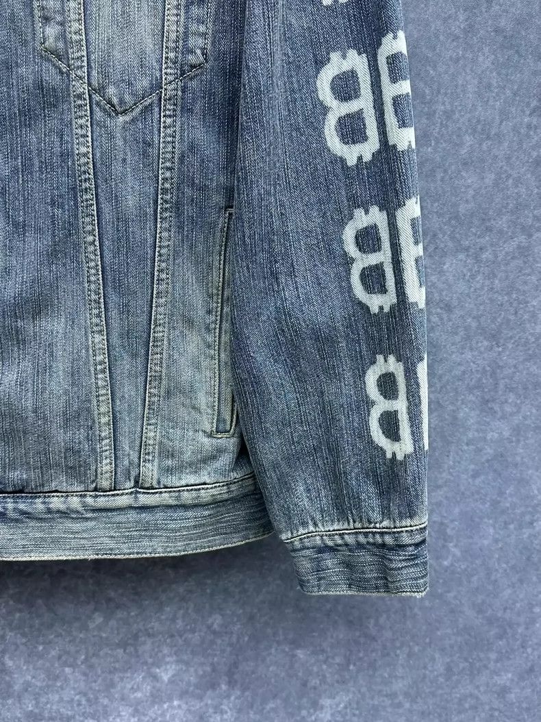 Balenciaga Balenciaga Bitcoin Print Denim Jacket for All Size US XS / EU 42 / 0 - 3 Thumbnail