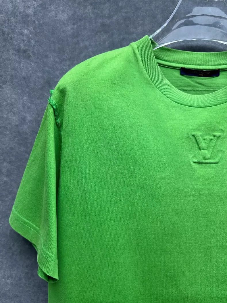 Louis Vuitton Louis Vuitton Logo Round Neck Short Sleeve T-shirt Size US L / EU 52-54 / 3 - 6 Thumbnail