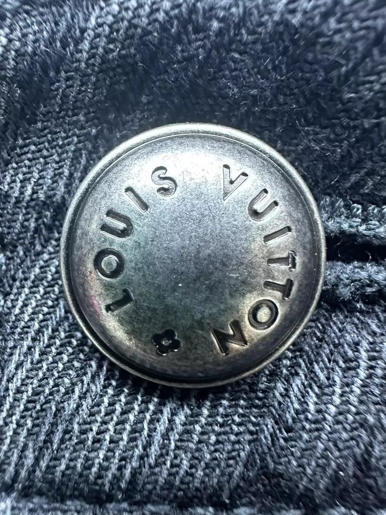 Louis Vuitton Louis Vuitton Black Gradient Logo Denim Pants Size US 30 / EU 46 - 8 Thumbnail