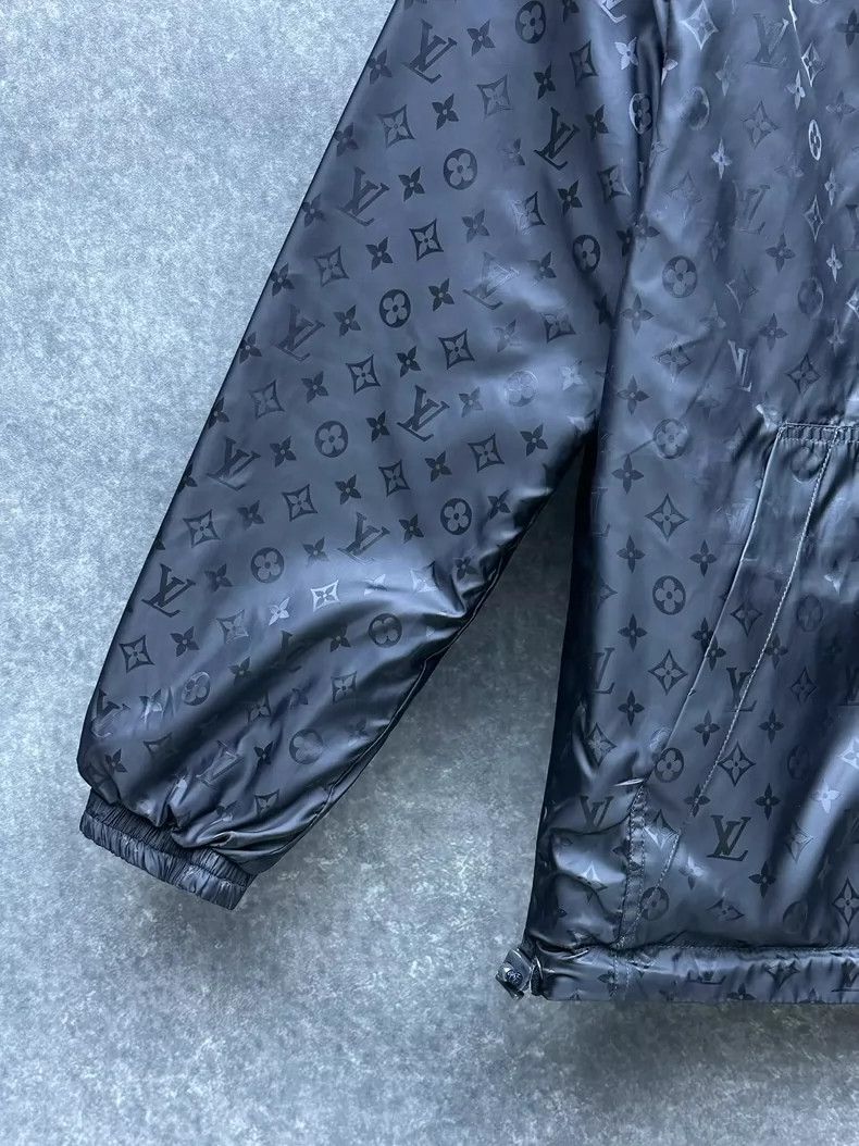 Louis Vuitton Louis Vuitton Windbreaker Jacket with Logo Print Size US M / EU 48-50 / 2 - 4 Thumbnail
