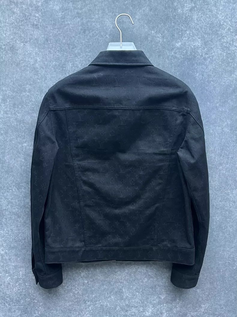 Louis Vuitton Louis Vuitton Monogram Denim Jacket for Men Size US L / EU 52-54 / 3 - 2 Thumbnail