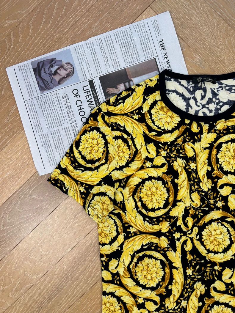 Versace Versace Floral Pattern Short Sleeve T-Shirt Size US M / EU 48-50 / 2 - 6 Thumbnail