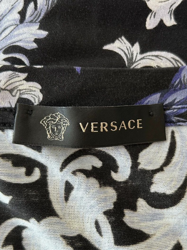 Versace Versace Vintage Baroque Medusa T-Shirt for Men Size US XXL / EU 58 / 5 - 7 Thumbnail