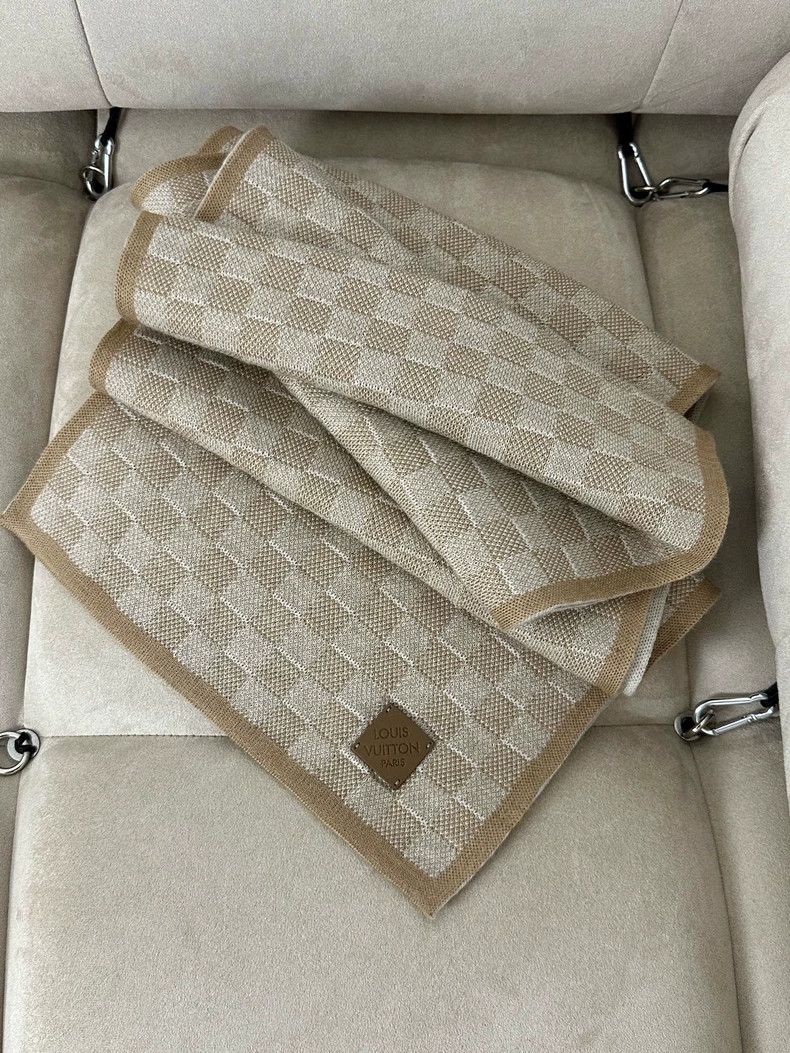 Louis Vuitton LOUIS VUITTON NEO PETIT DAMIER Scarf Size ONE SIZE - 5 Thumbnail