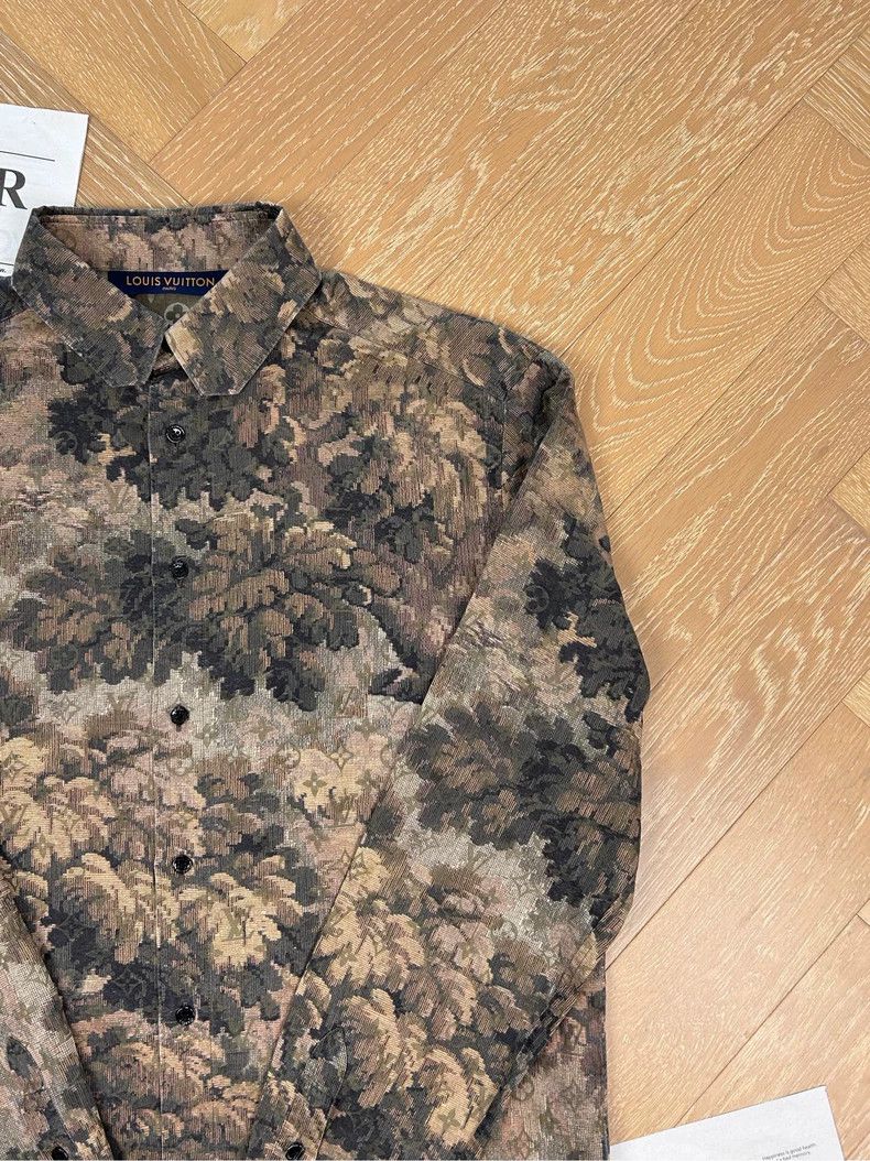 Louis Vuitton Louis Vuitton Floral Silk Button-Up Shirt Size US S / EU 44-46 / 1 - 5 Thumbnail