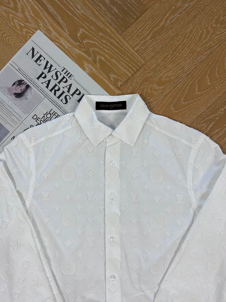 Louis Vuitton Louis Vuitton Long Sleeve Shirt for Men Size US M / EU 48-50 / 2 - 8 Thumbnail