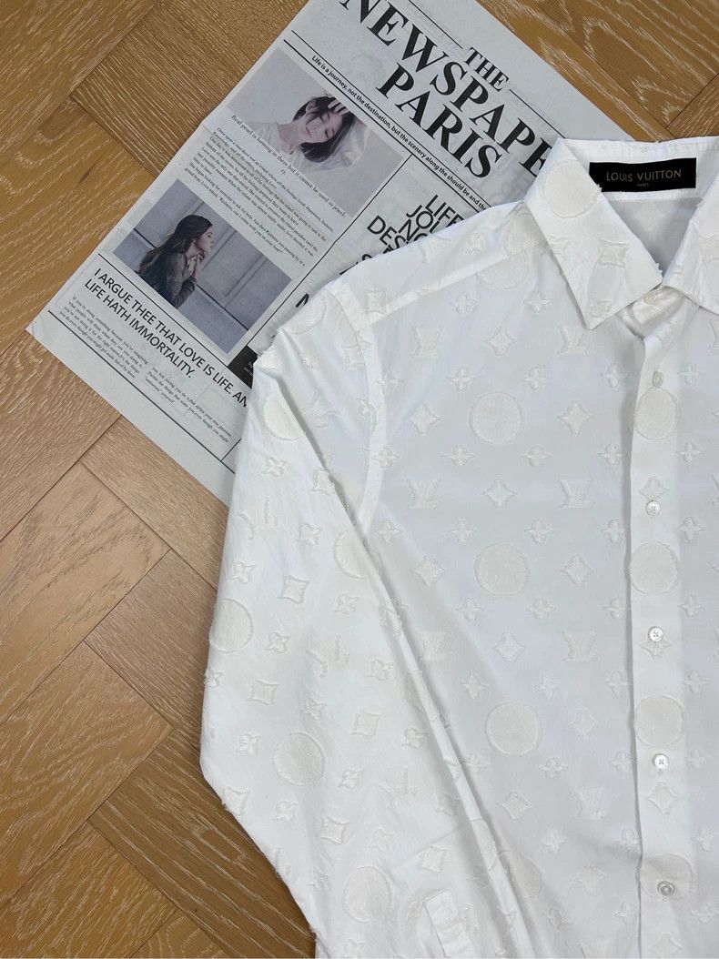Louis Vuitton Louis Vuitton Long Sleeve Shirt for Men Size US M / EU 48-50 / 2 - 6 Thumbnail