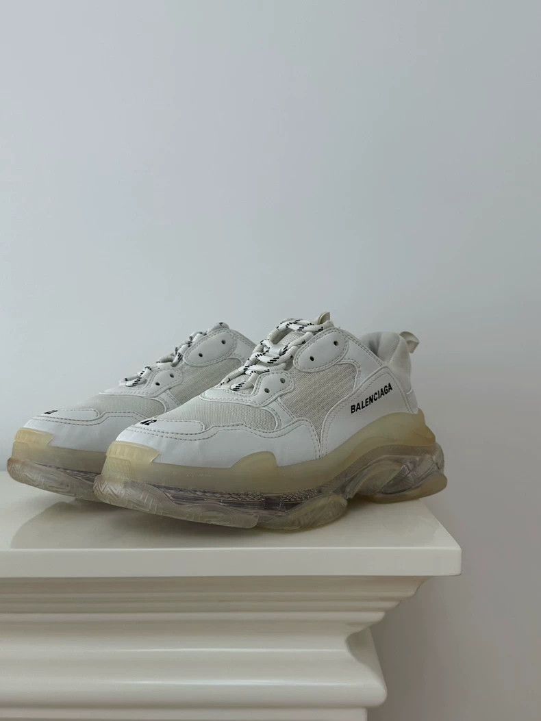 Balenciaga Balenciaga Triple S Clear Sole Sneakers Beige Size US 9 / EU 42 - 2 Thumbnail