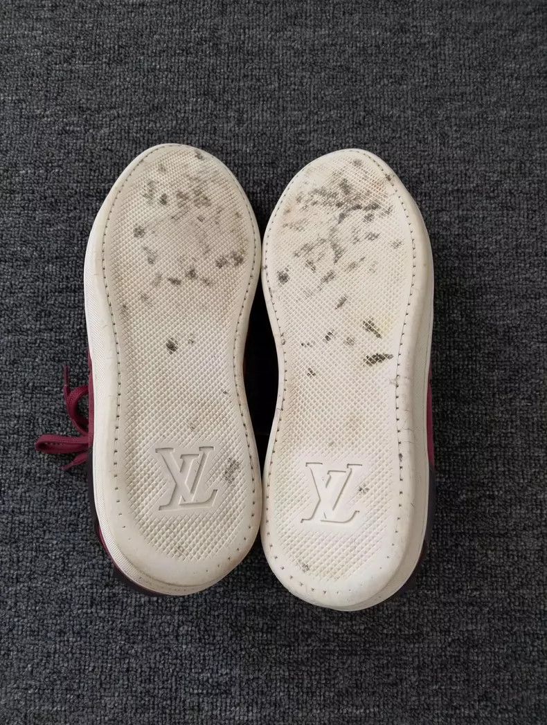 Louis Vuitton Louis Vuitton Red Sneakers Size 41 Size US 8 / EU 41 - 6 Thumbnail