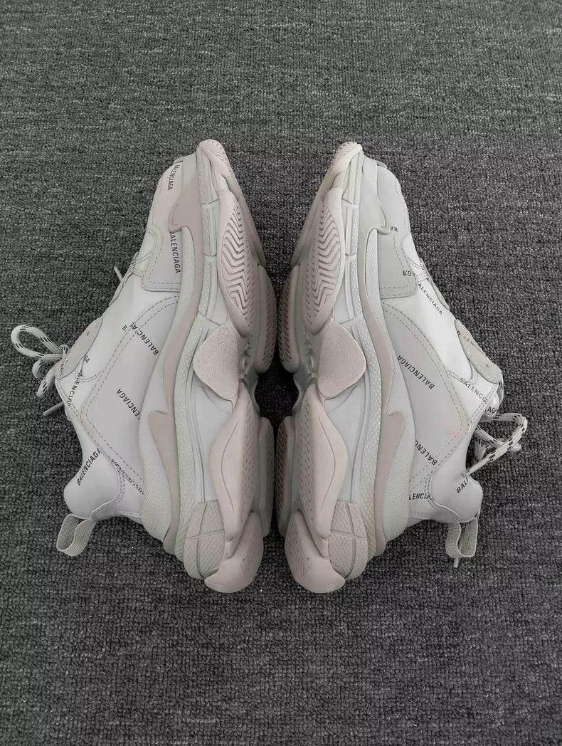 Balenciaga Balenciaga Triple S Sneakers Size 40 Size US 7 / EU 40 - 2 Thumbnail