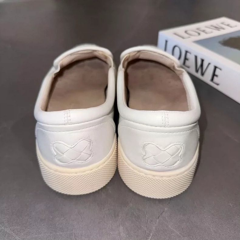 Bottega Veneta Bottega Veneta White Slip-On Shoes Size 38