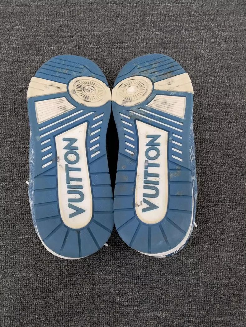 Louis Vuitton Louis Vuitton Blue and White Trainer Sneakers Size US 10 / EU 43 - 8 Thumbnail