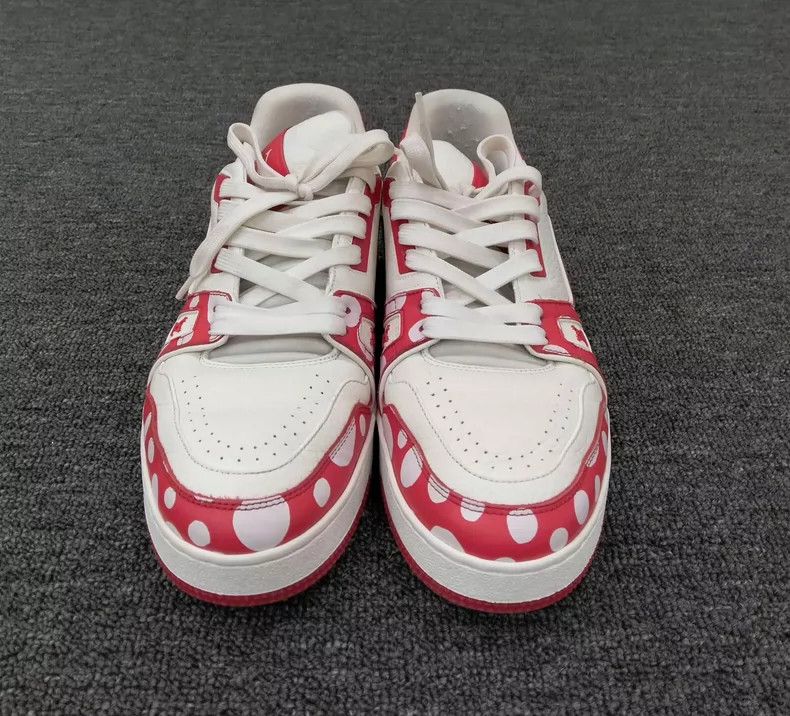 Louis Vuitton Louis Vuitton Trainer Sneakers in Red and White Size US 8.5 / EU 41-42 - 2 Thumbnail