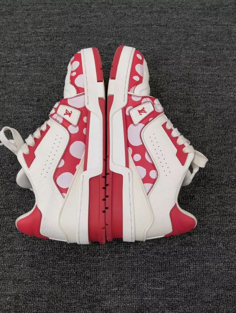 Louis Vuitton Louis Vuitton Trainer Sneakers in Red and White Size US 8.5 / EU 41-42 - 5 Thumbnail