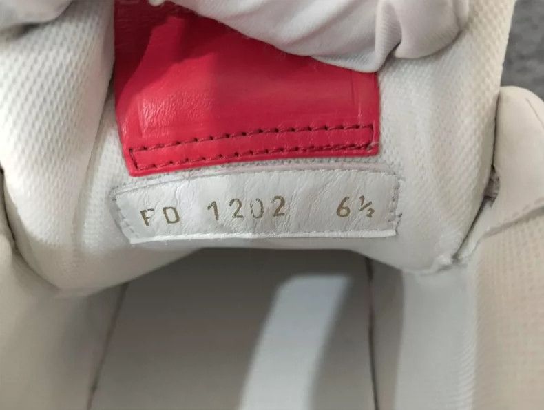 Louis Vuitton Louis Vuitton Trainer Sneakers in Red and White Size US 8.5 / EU 41-42 - 7 Thumbnail