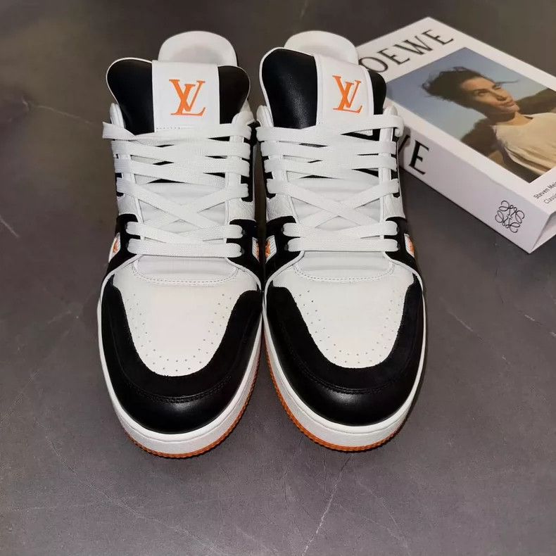 Louis Vuitton Louis Vuitton Trainer Sneakers Size 42 Size US 9 / EU 42 - 6 Thumbnail