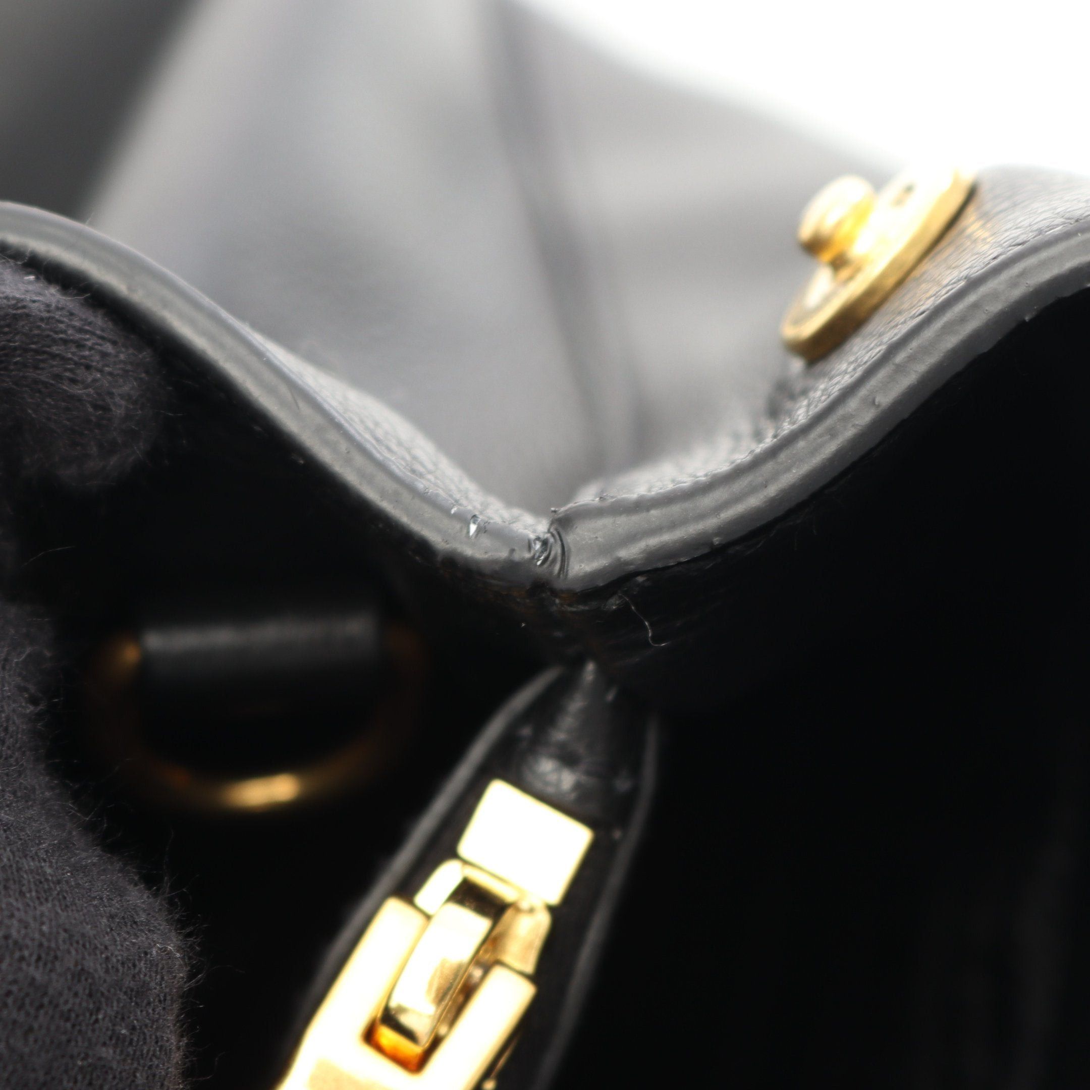 Prada Prada Handbag Leather Black Size ONE SIZE - 6 Thumbnail