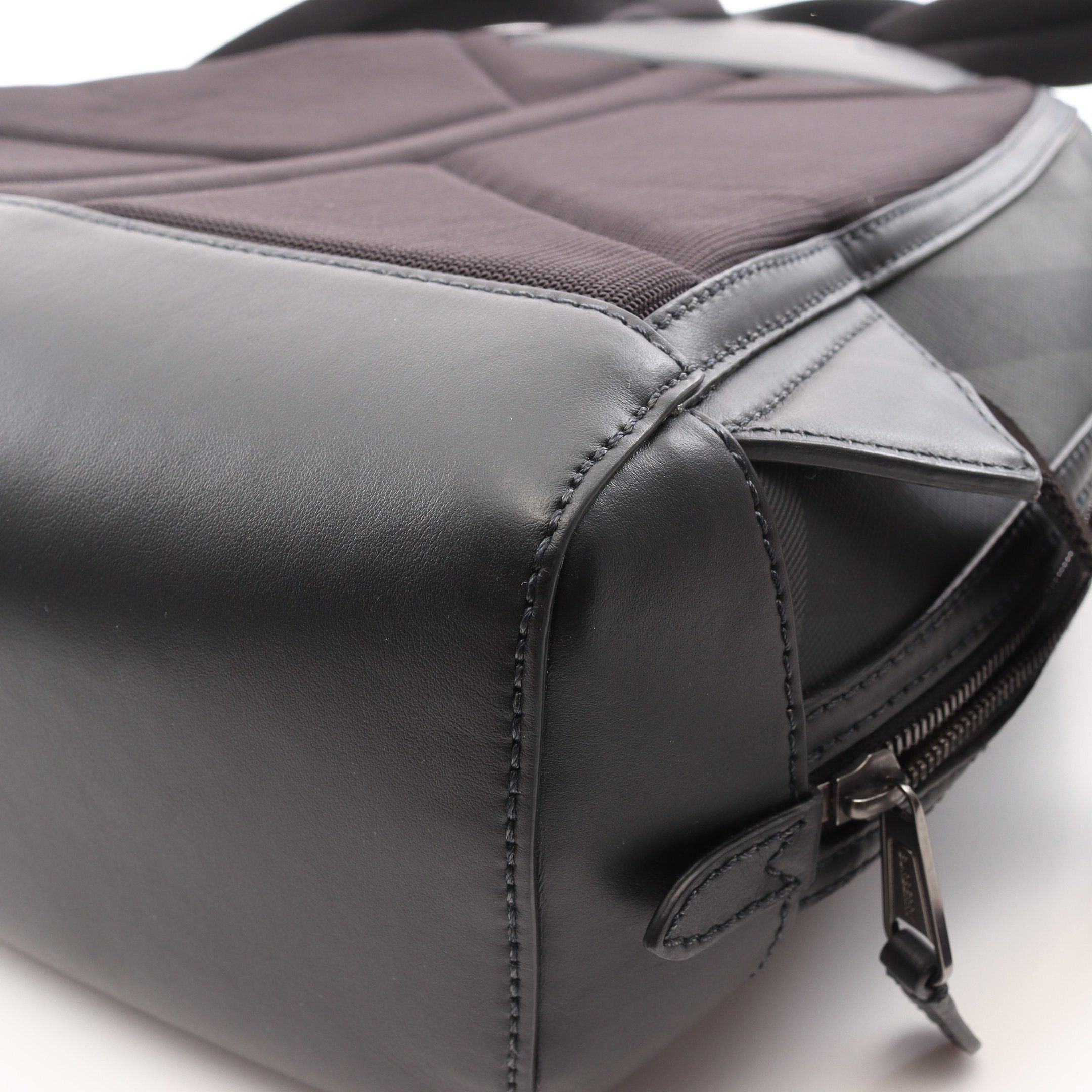 Burberry Burberry Backpack Rucksack Check Leather Gray Black Size ONE SIZE - 6 Thumbnail